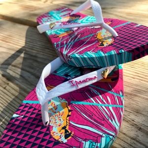 NWOT Women’s Ipanema Flip-Flops - 9 US